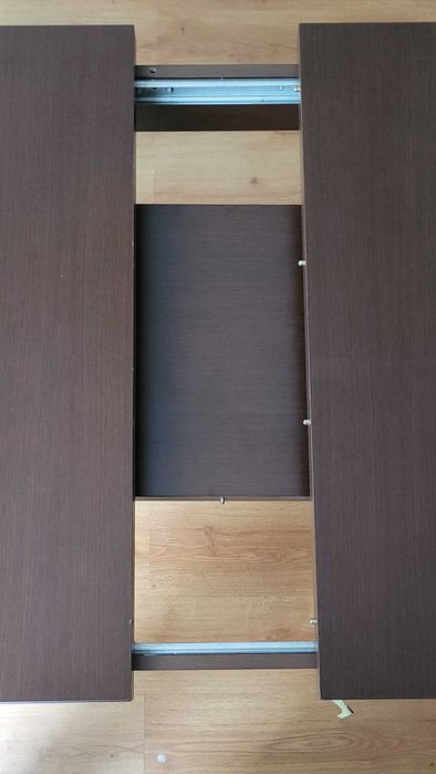 Stół  brązowy rozkladany 130×80