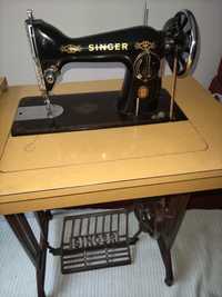 Maquina de costura antiga da SINGER