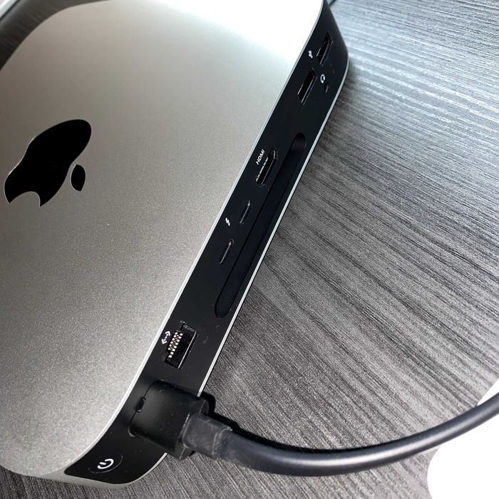 Продається Mac mini M2 (8GB / 256GB) — у чудовому стані!