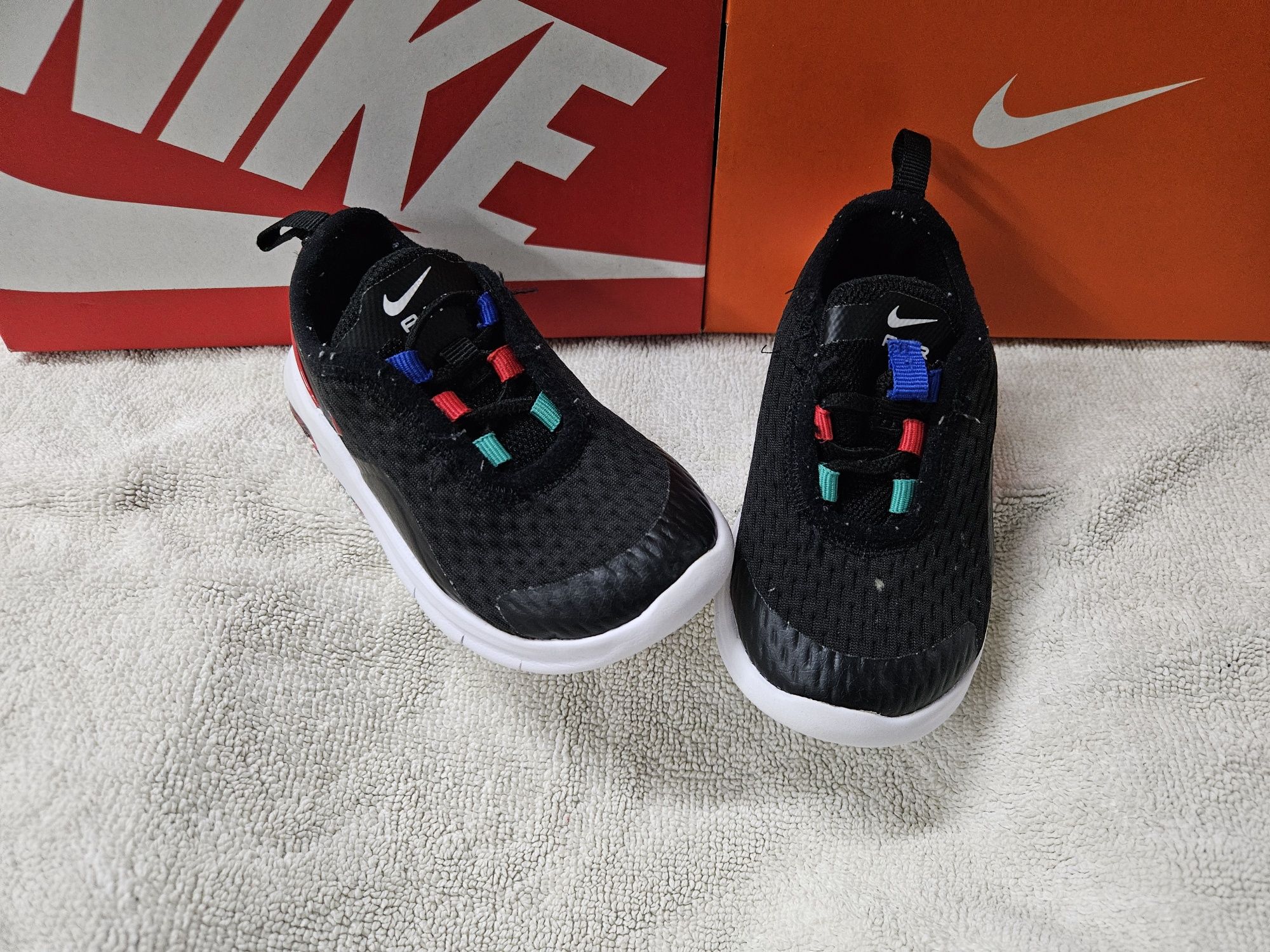 Sapatilhas criança nike 22