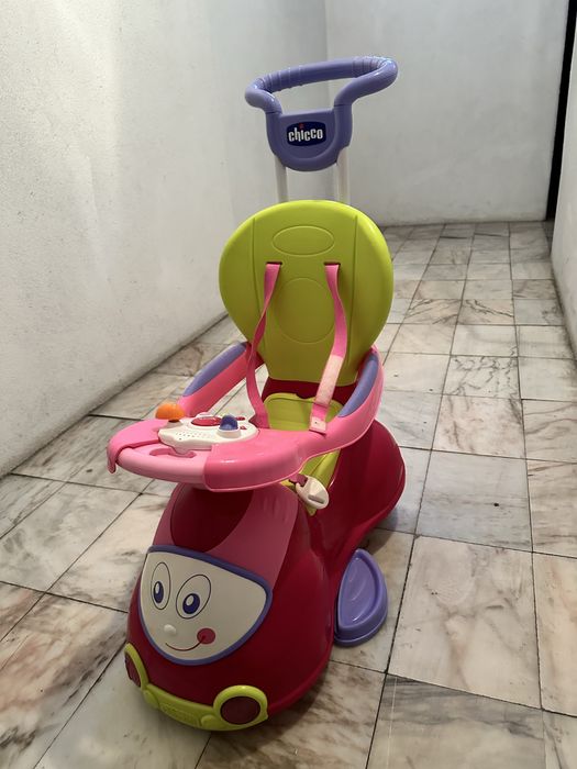 Carro brincar Bebe CHICCO. QUATTRO