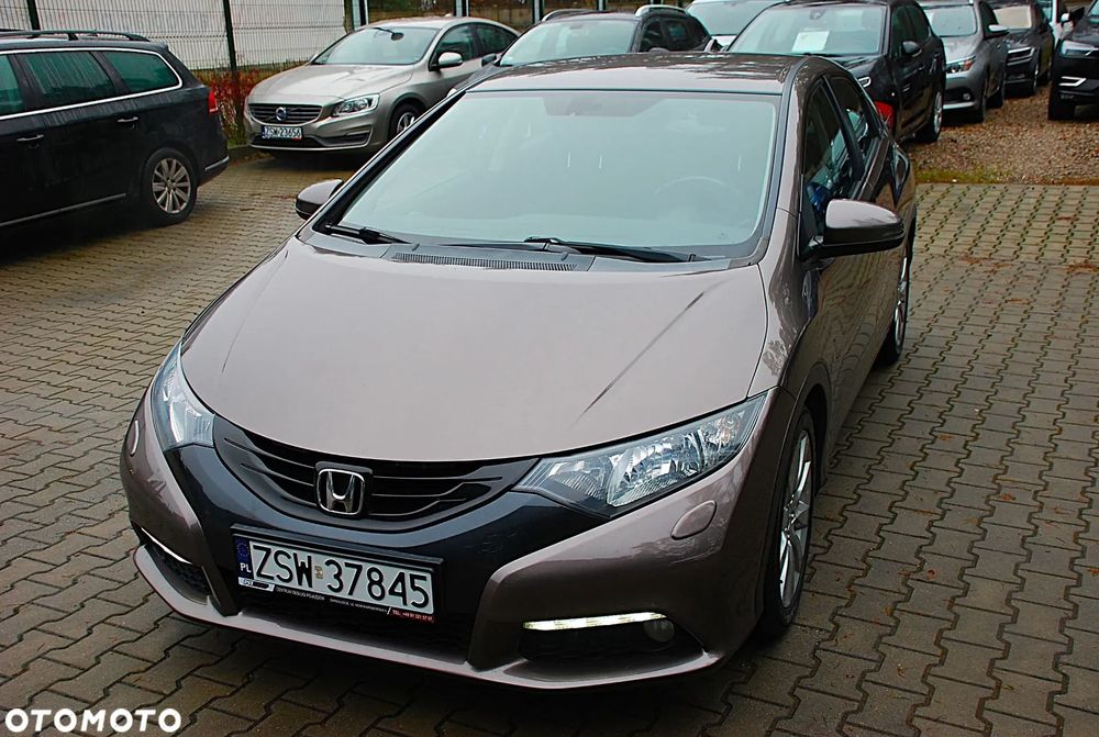 Honda Civic 1 Właściciel w kraju, mały przebieg, 1,8 benzyna, brązowa.