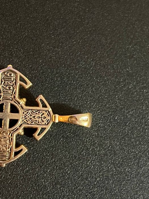 Золото, золотий хрестик