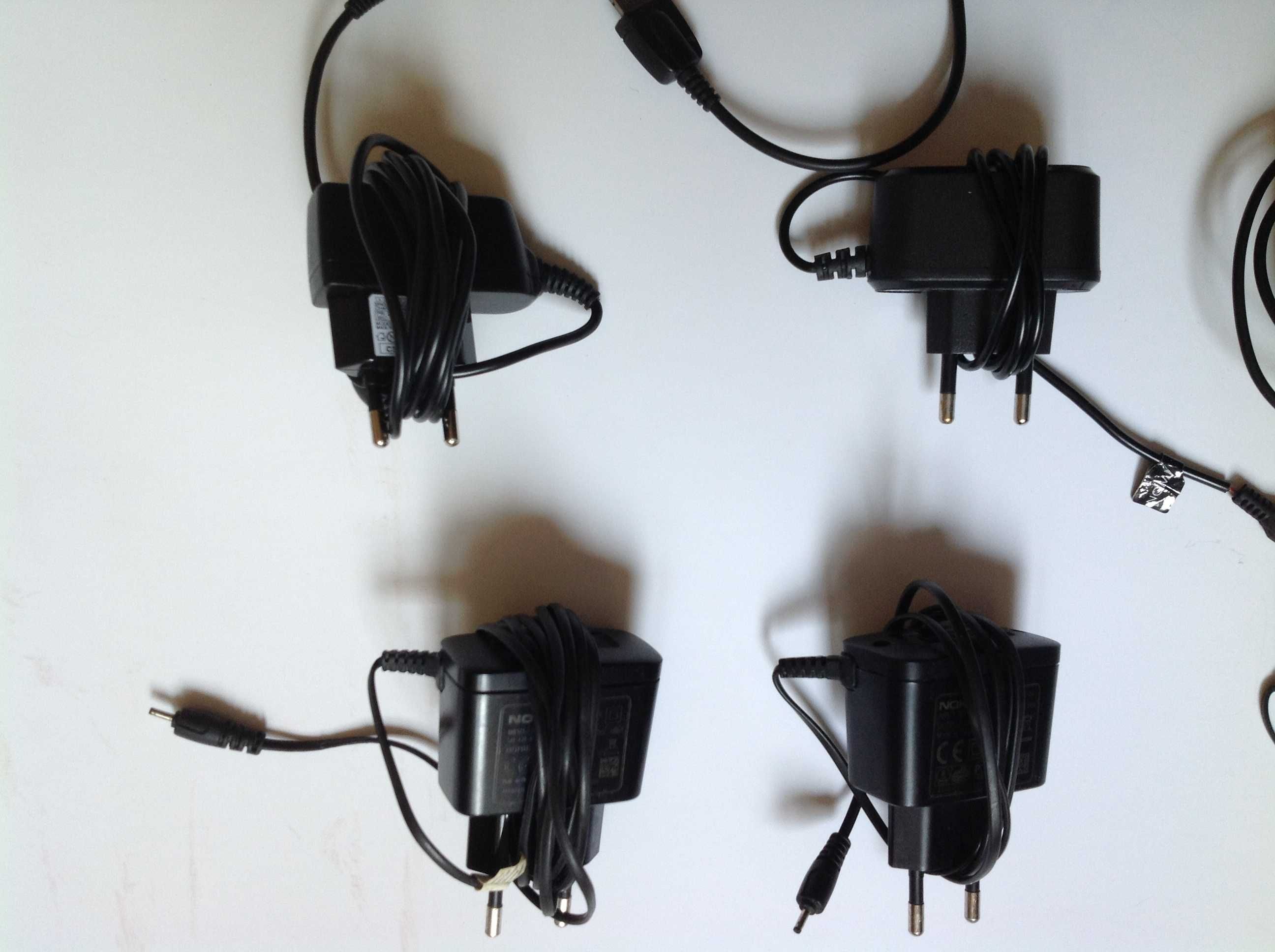 Зарядные устройства 12шт Nokia Philips Samsung Benq-Siemens Mot C55