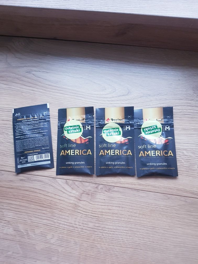 Karma , pokarm dla ryb America Soft Line rozmiar M -4 sztuk