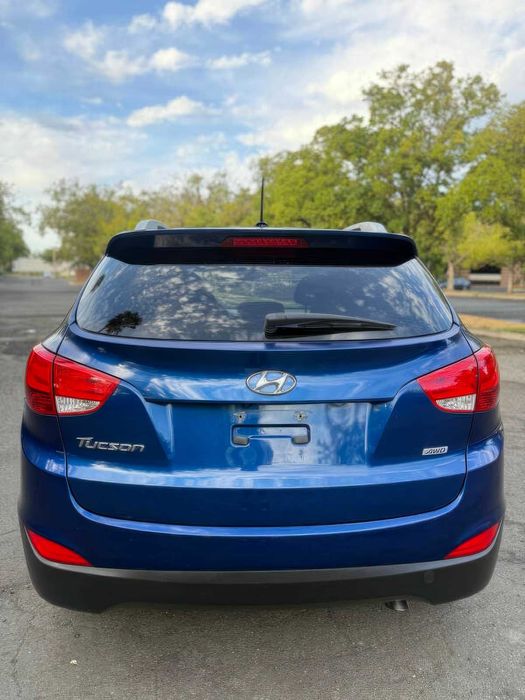 Hyundai Tucson Limited      2015
