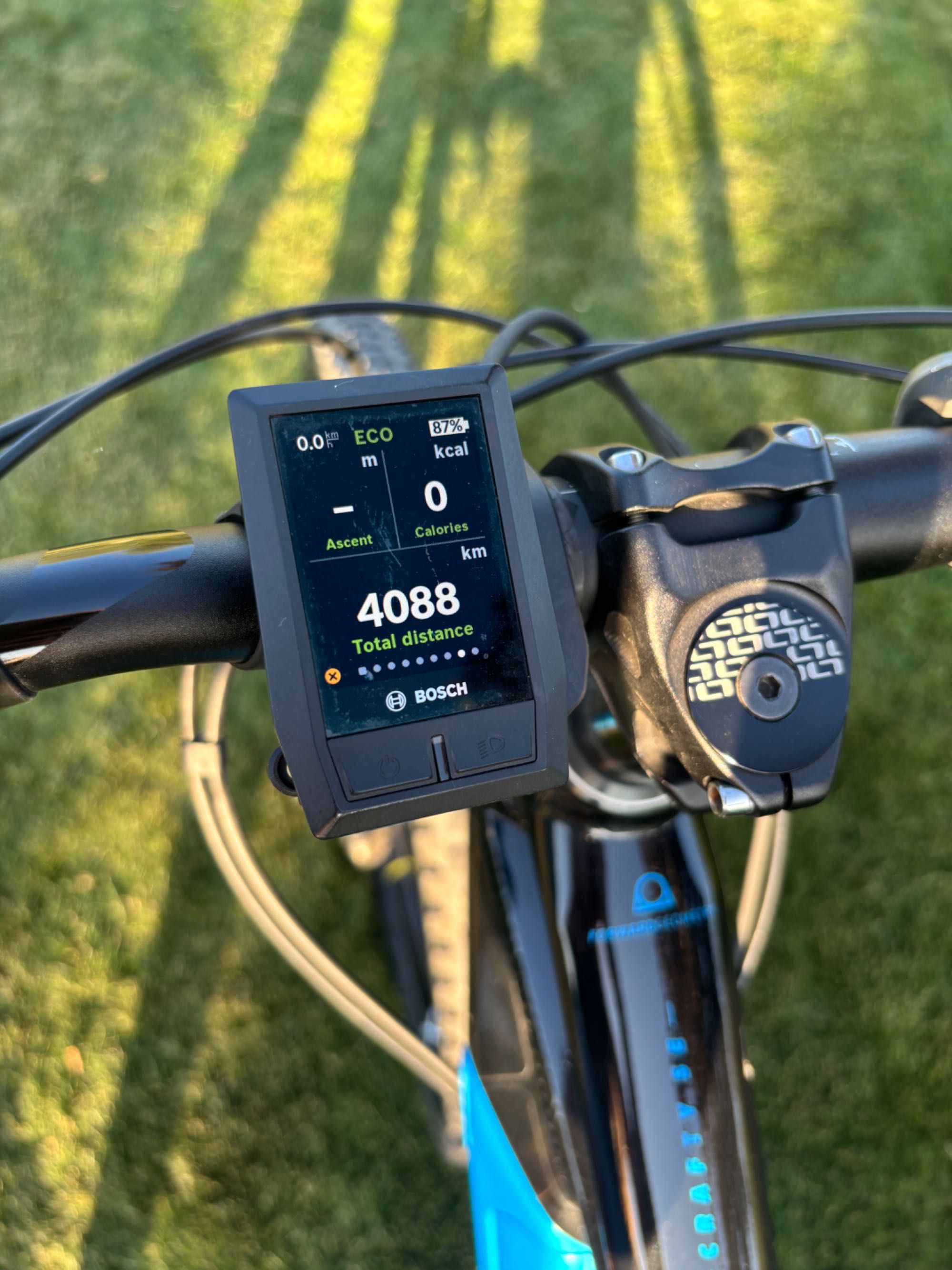 Mondraker Crafty SE – full eMTB, Bosch 625 Wh, Fox 38