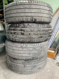 235 60 18 michelin