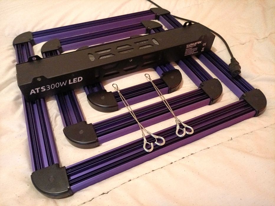 Lumatek ATTIS 300 - Nova