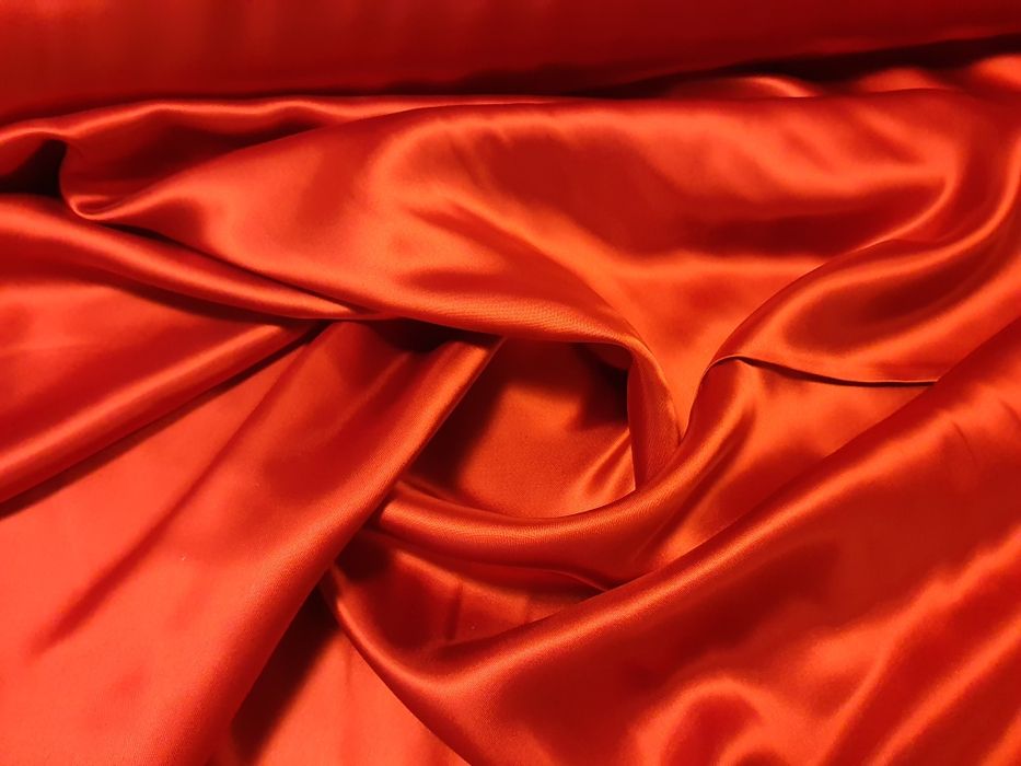 Podszewka ciemny pomarańcz szer.144 cm.