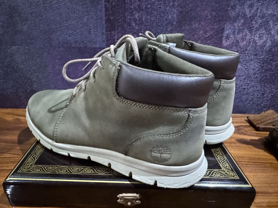 Timberland Graydon Chukka – Homem – Tamanho 42