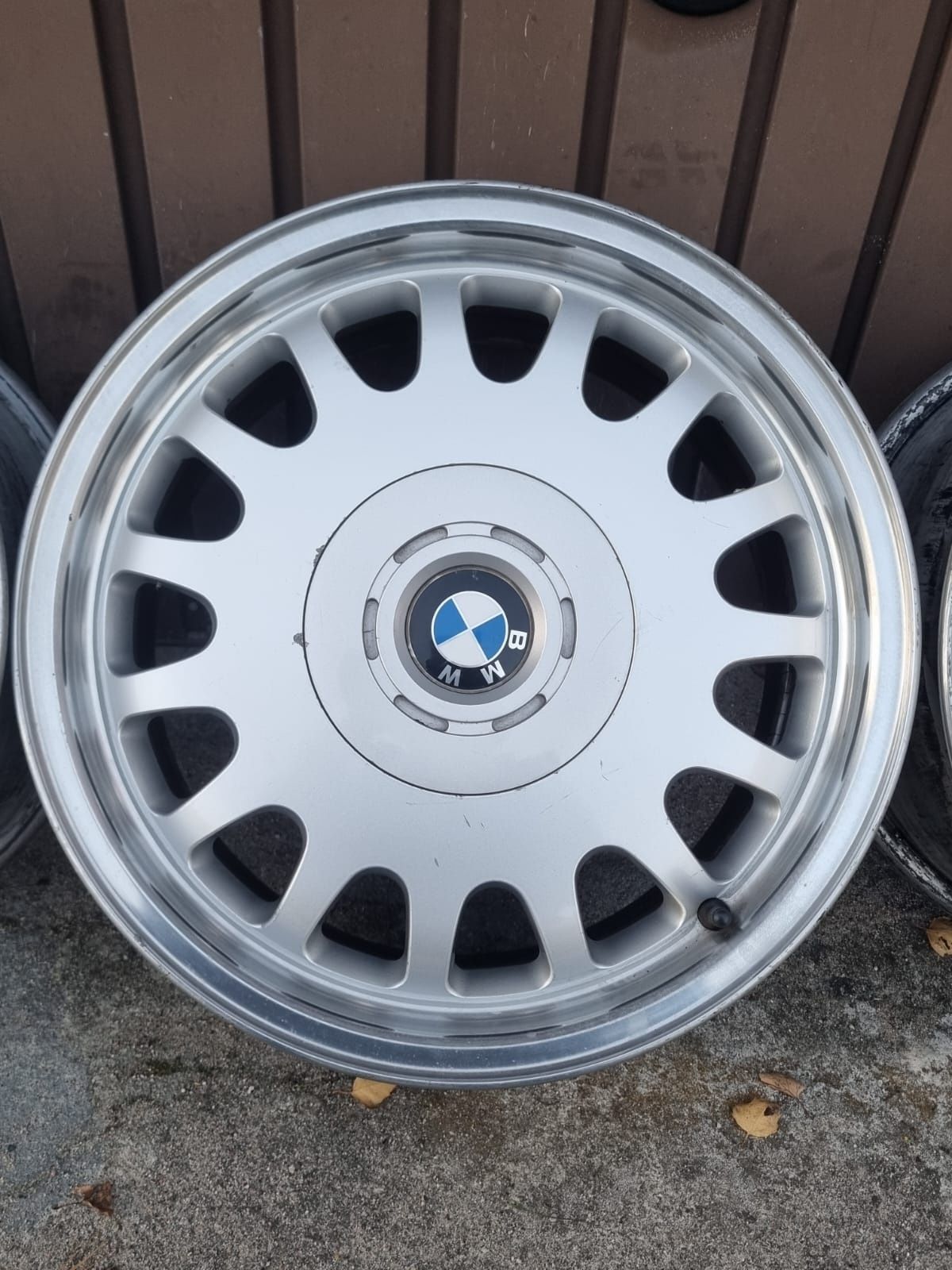 Felgi Aluminiowe 16 BMW E32 E34 E38 Styling 6 5x120