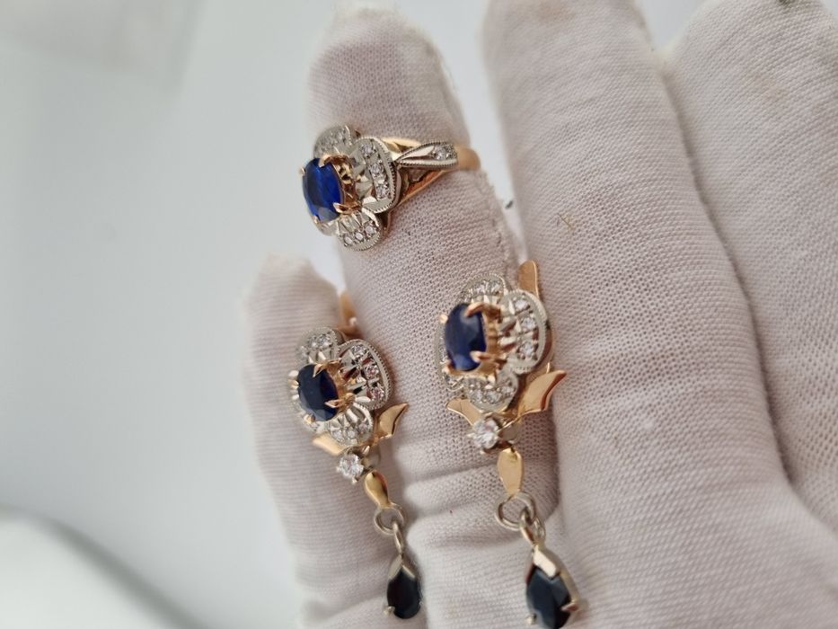 Золотые серьги  кольцо с бриллиантами и сапфирами