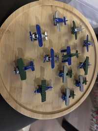 Samoloty - zestaw figurek z kinderniespodzianek