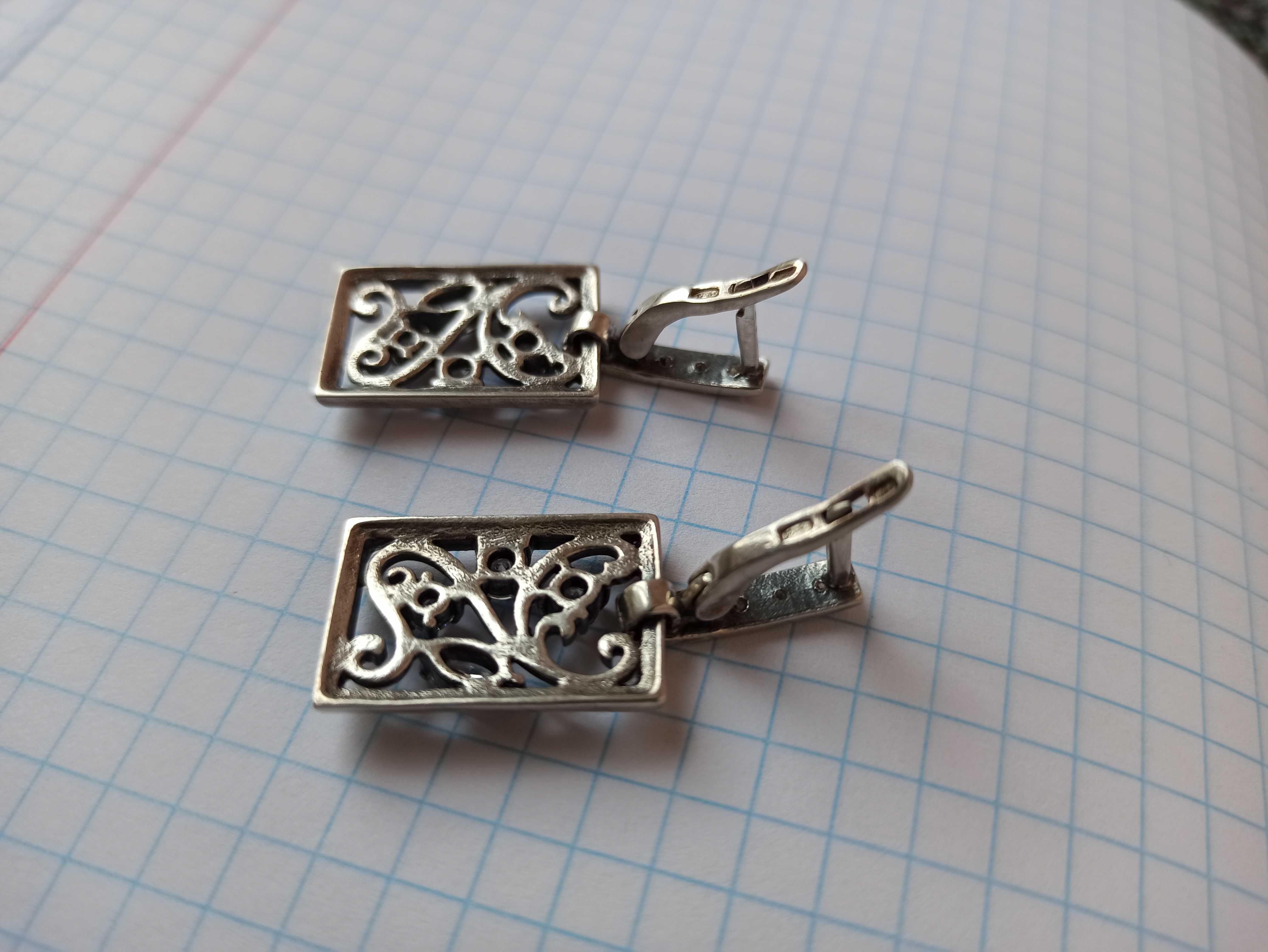 Серебряные серьги длинные