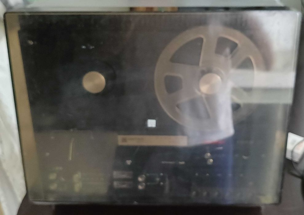 Magnetofon szpulowy Dama Pik