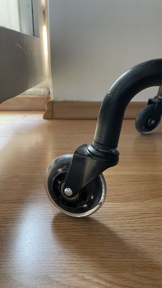 Lillhojden ikea Krzesło do biurka z kauczukowymi kółkami