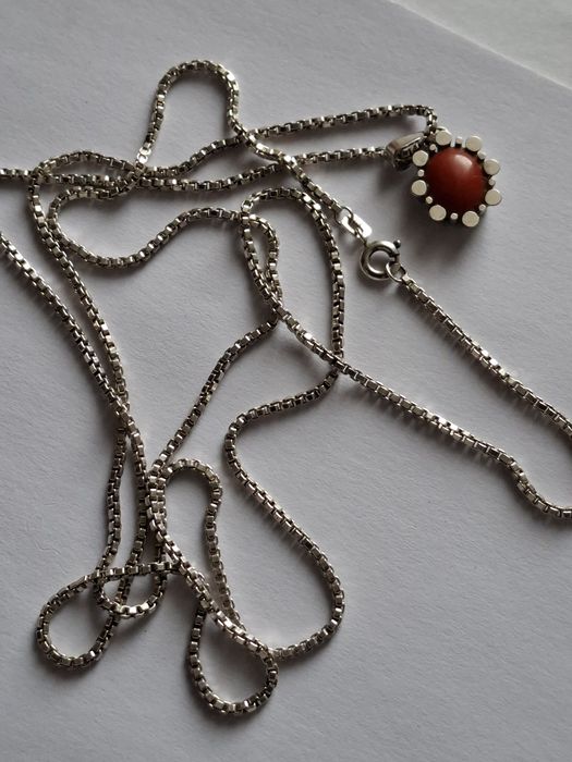 Srebrna zawieszka koral srebro wisior komplet łańcuszek