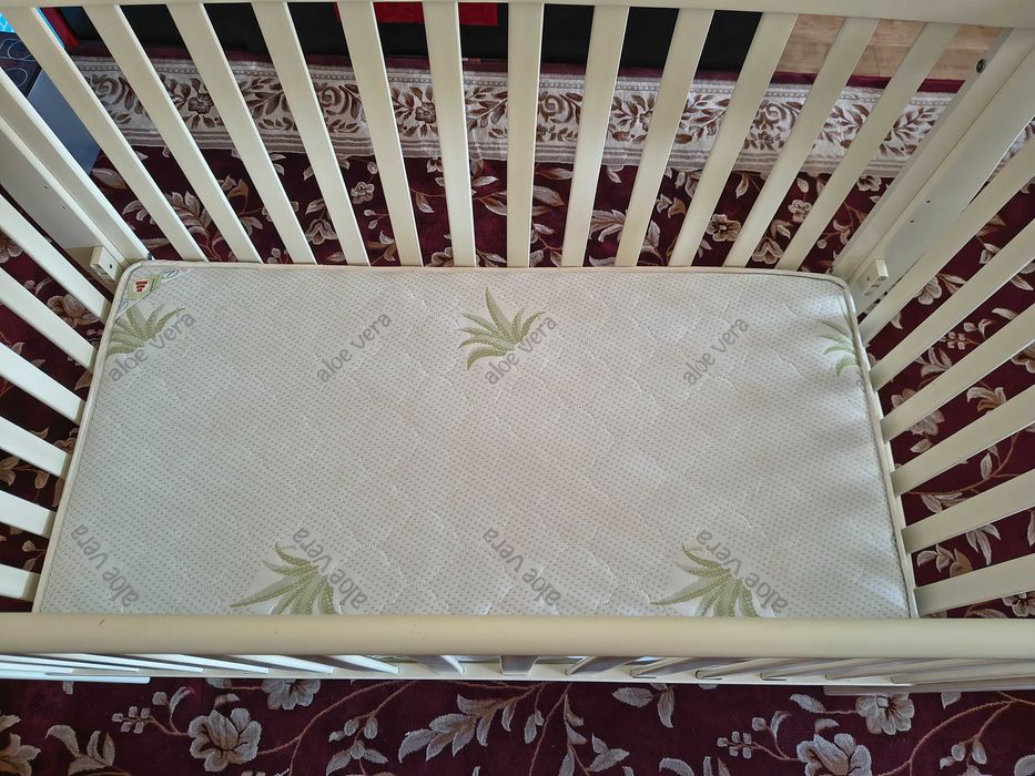 Berço bege para bebe 0-5 anos