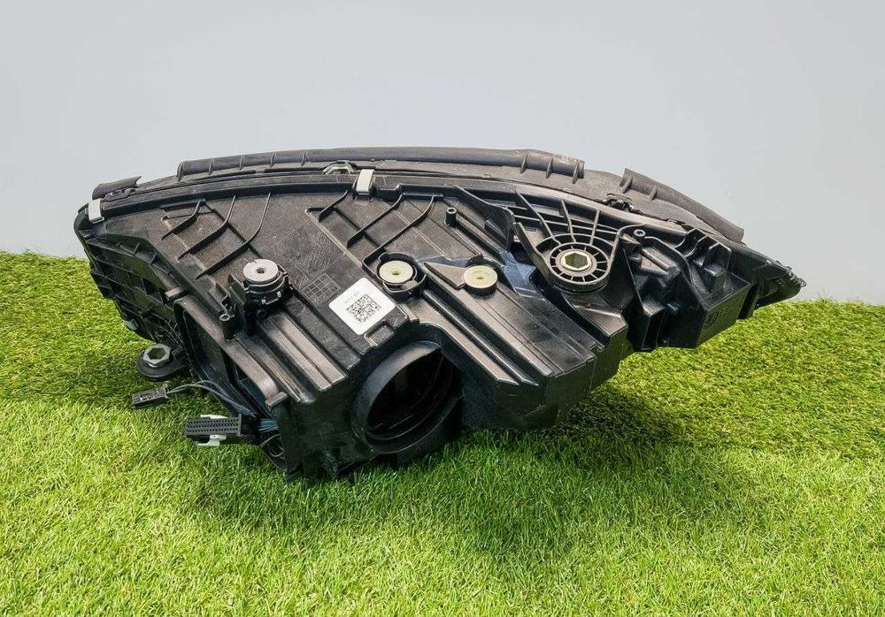 Фара. Mercedes C-class. W205. Светоид. Ligh Performance.