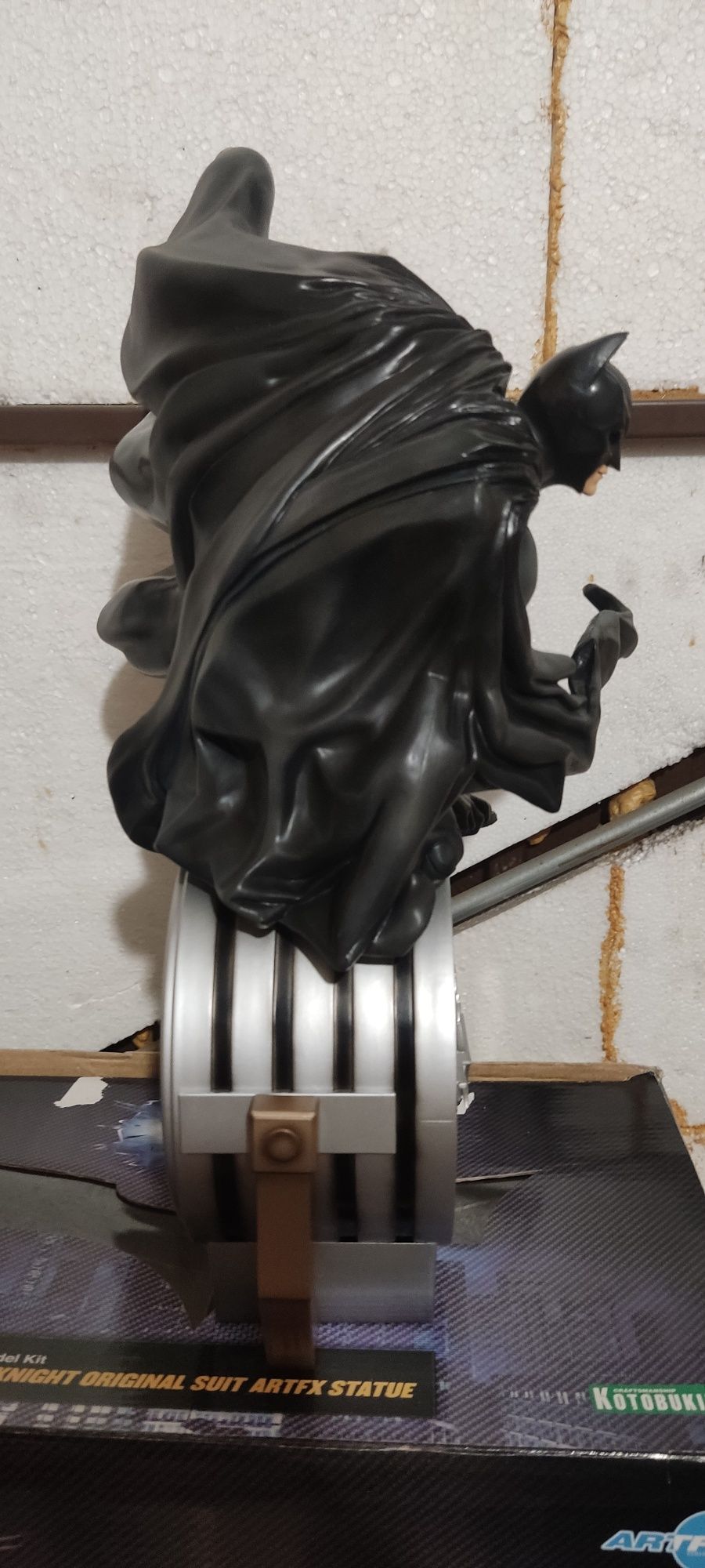 Batman The Dark Knight kotobukiya sideshow hot toys figurka statua