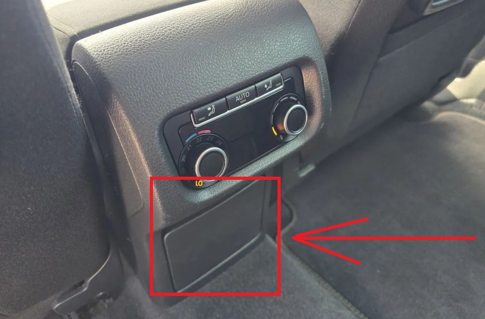 Подстаканник підстаканник Golf Гольф плюс + Шаран Тигуан Tiguan Sharan