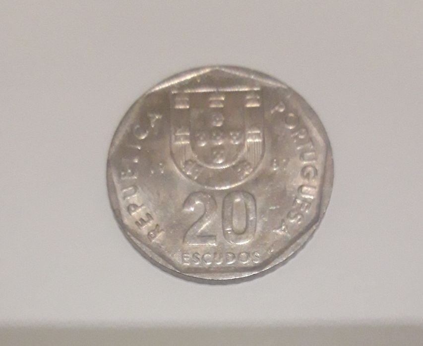 Moedas Antigas Portuguesas Varias