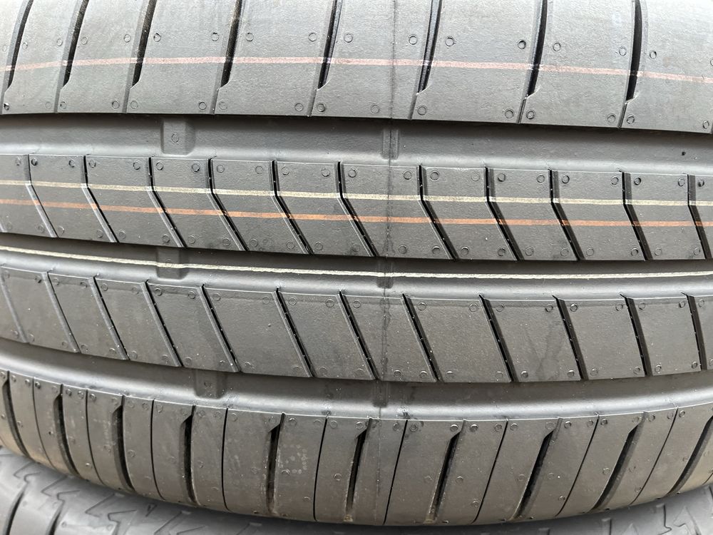 215/55 r18 Bridgestone Turanza Eco 23 год