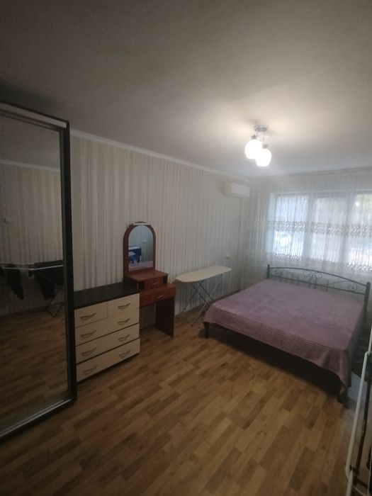 Срочно 3к. Квартира з євроремонтом і з усією необхідною мебелью та тех