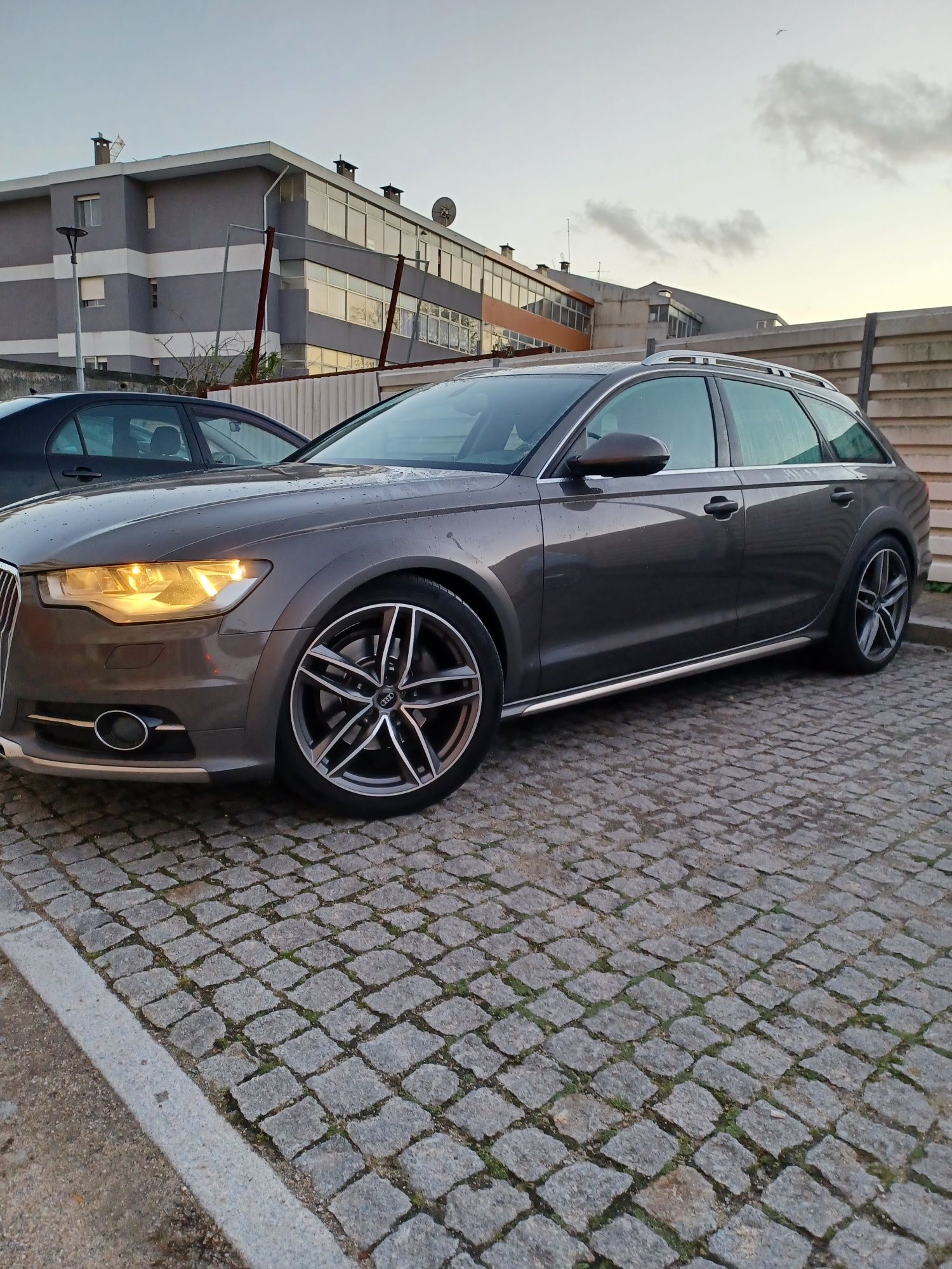 Audi A6 Allroad 3.0 TDI 245CV Quattro   C7 jantes RS6 "20" c/ garantia