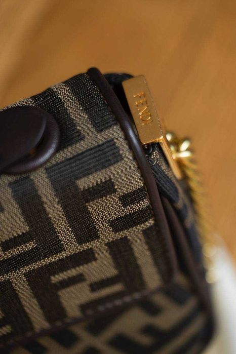 Cумка через плече з жаккардової тканини+ теляча шкіра FF Fendi.