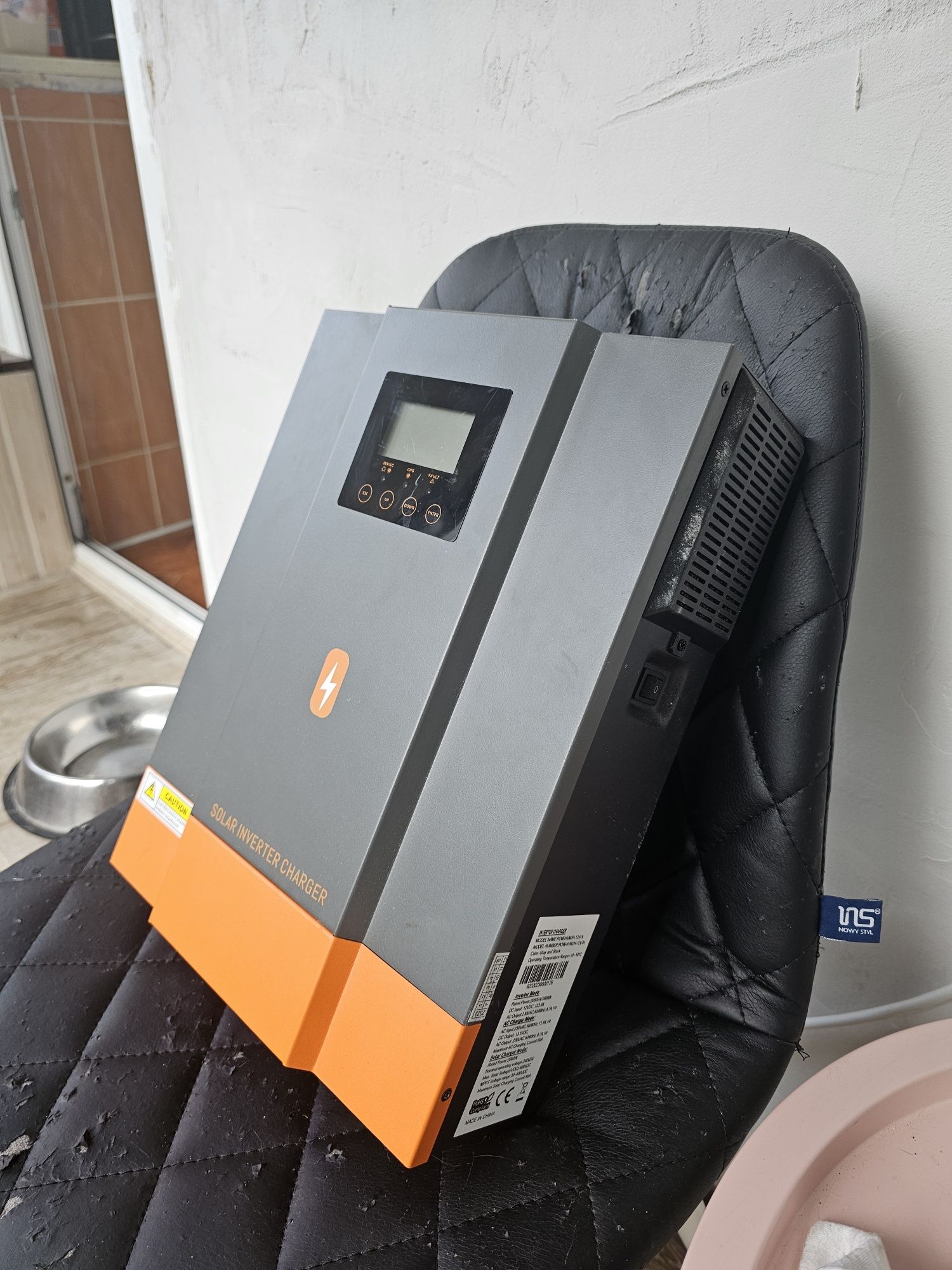 Гібридний інвертор PowMr 1600Вт 12В з MPPT (Сонячний інвертор)