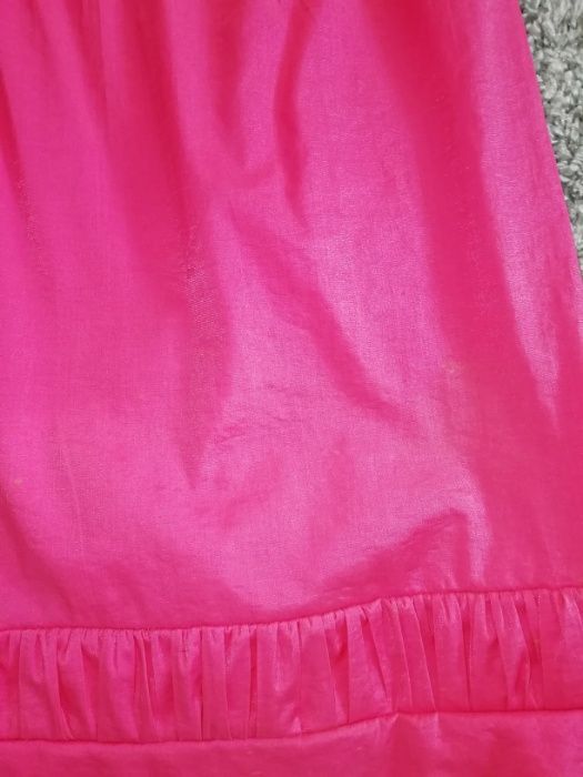 Różowa sukienka./L