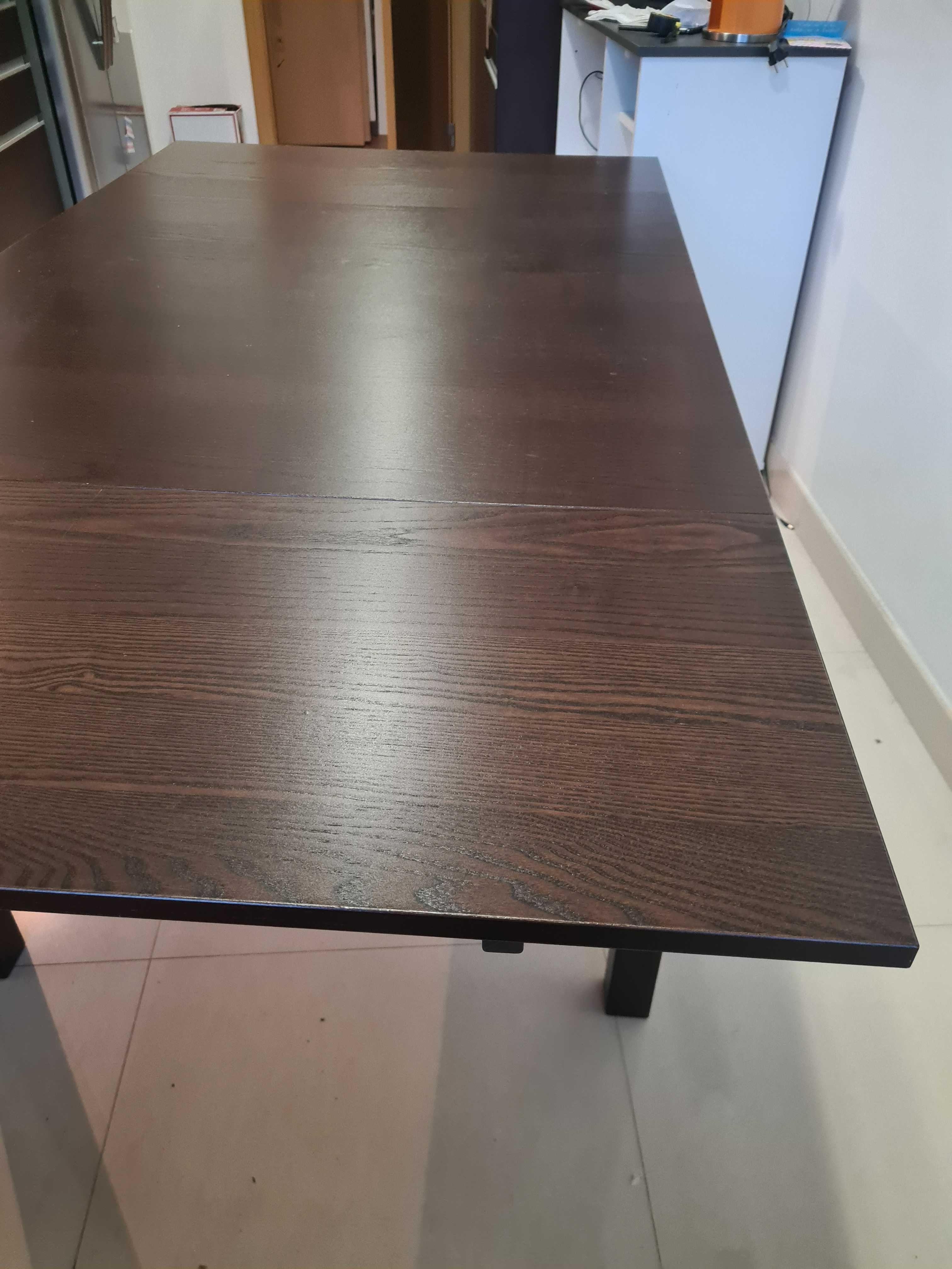 Mesa Refeição Bjursta 90 extensível a 180 cm + 4 cadeiras