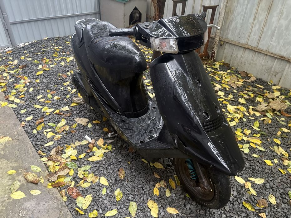 Скутер suzuki На ходу