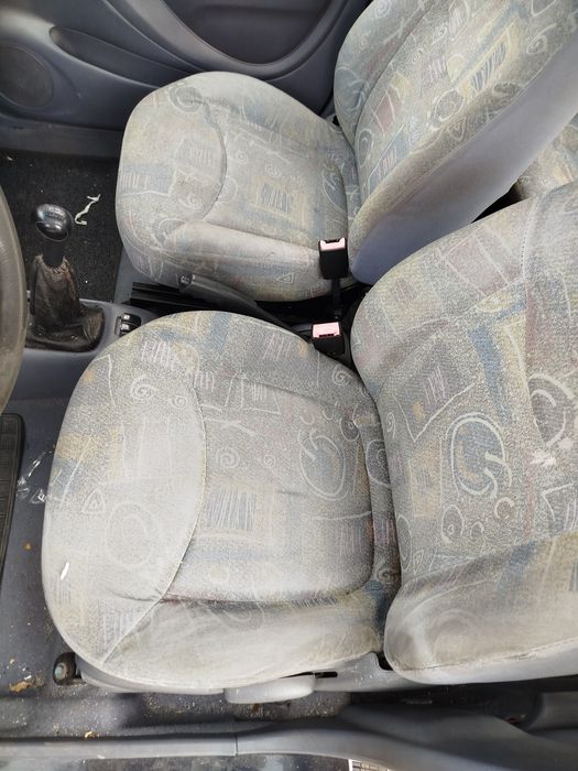 Bancos Daewoo matiz de 2000