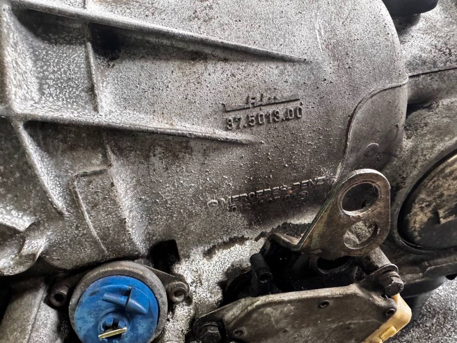 Продам коробку Mercedec W124 гарний стан