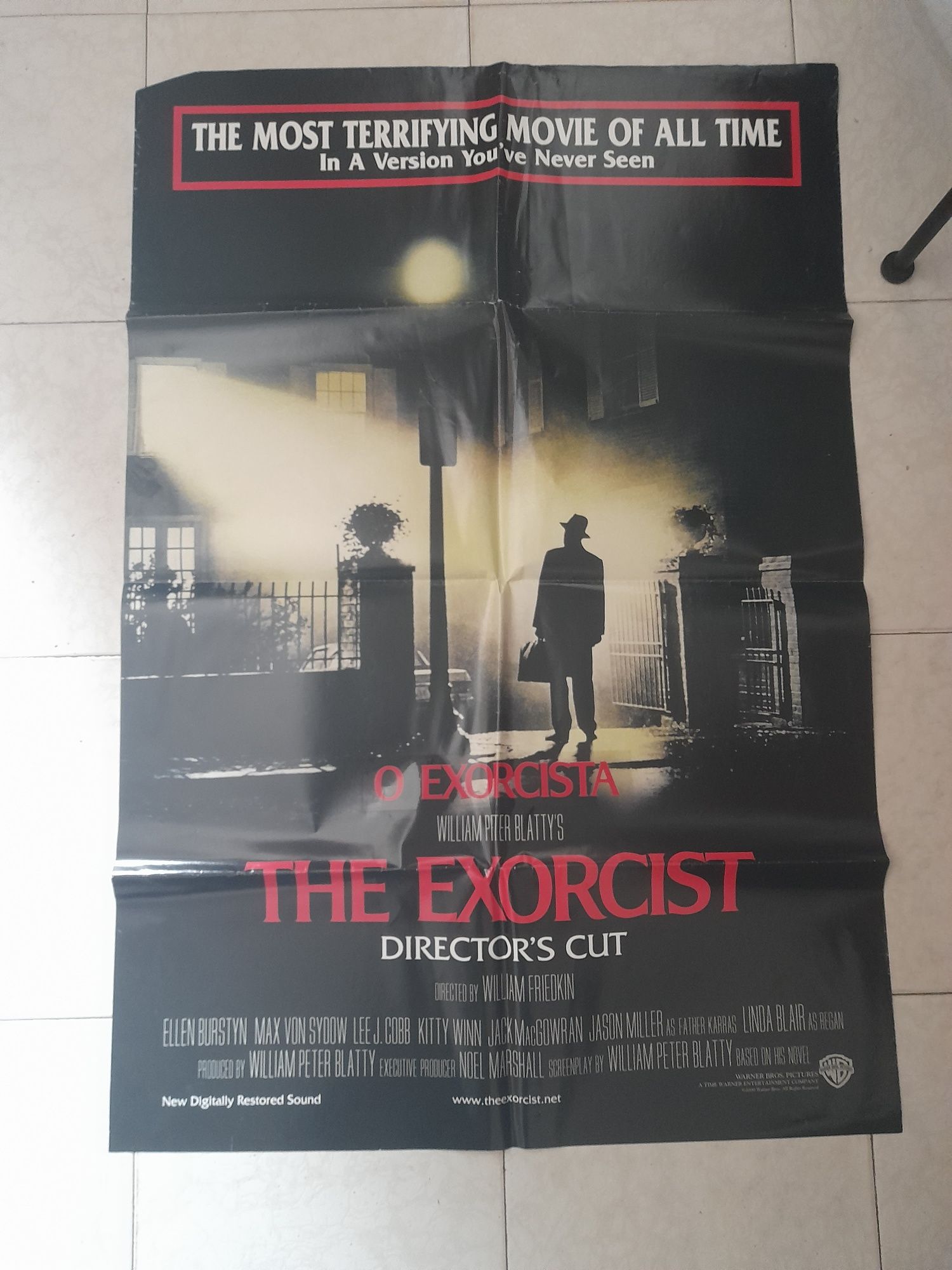 Temos muitos posters originais do cinema