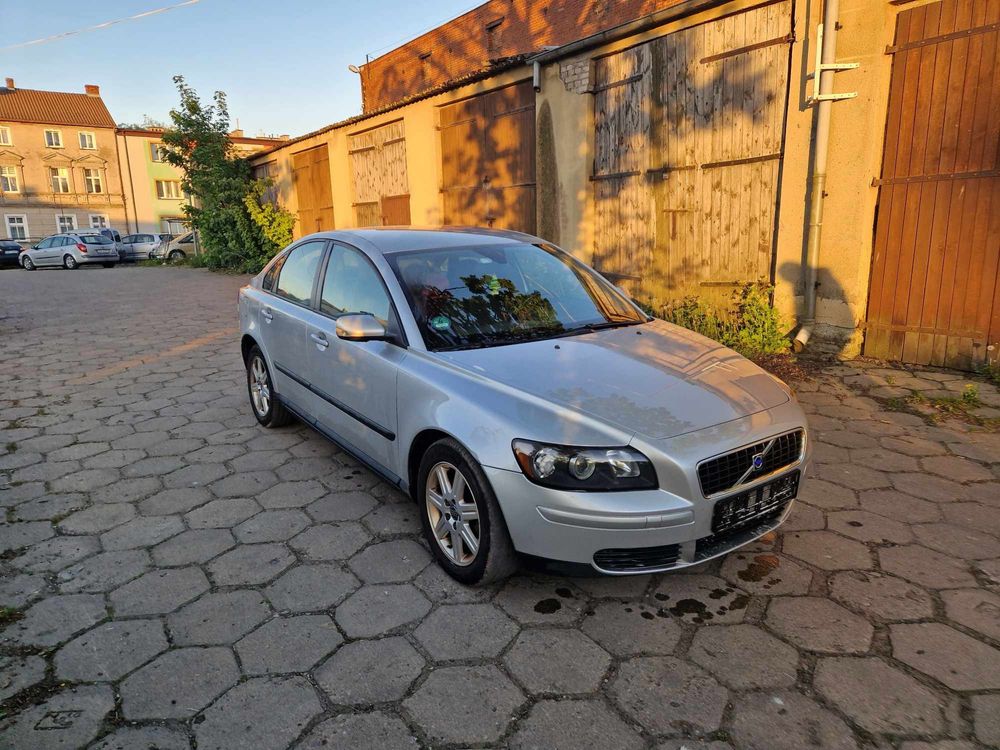 Volvo S40 1.8 ben 2004r