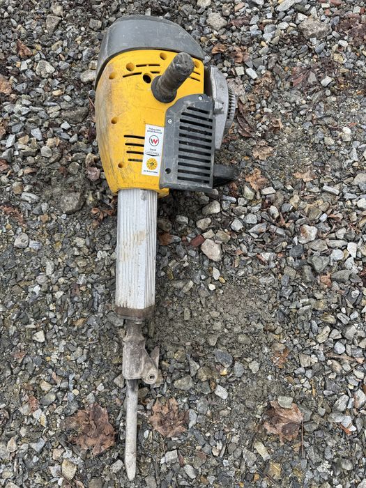 Młot spalinowy Wacker Neuson do wyburzania