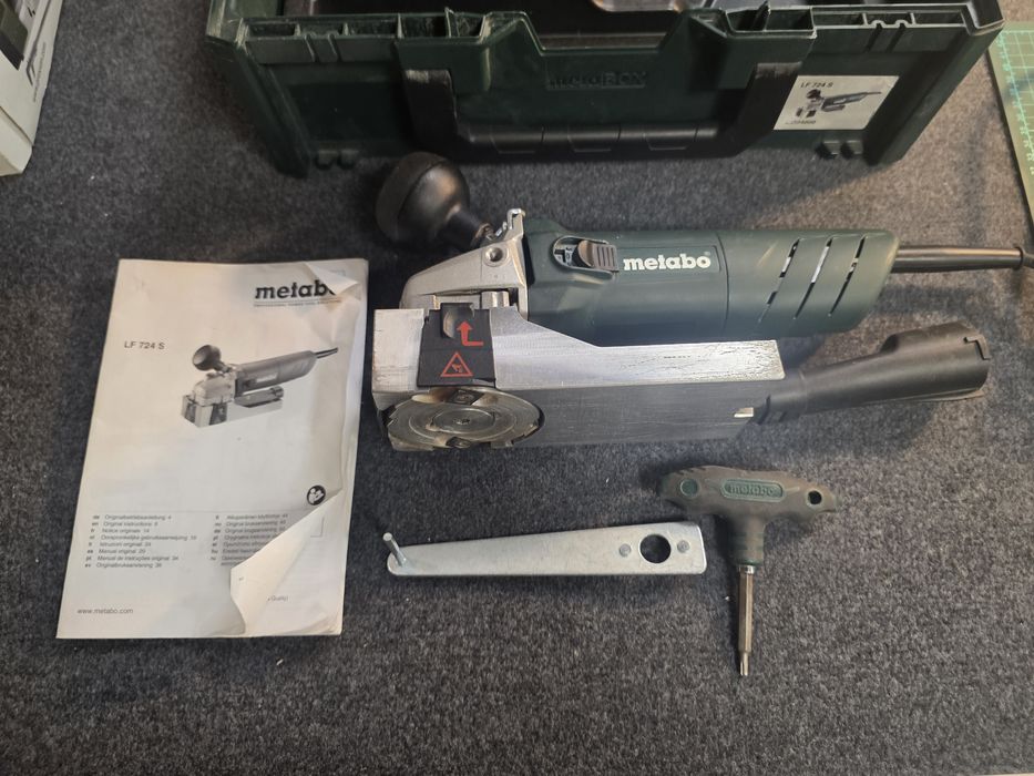 Frezarka do lakieru Metabo LF 724 S + BOX