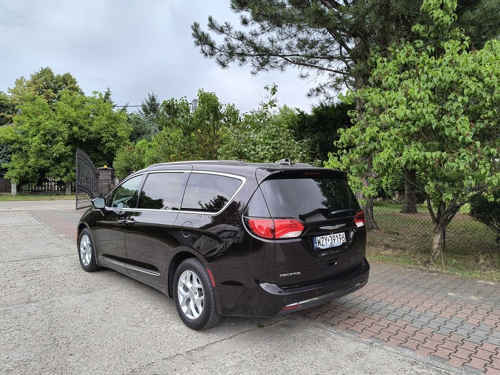 Chrysler Pacifica