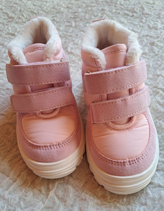 Нові теплі кросівки дитяче взуття