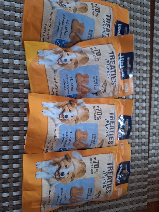 4 sztuki przysmaku dla psa VITAKRAFT  TREATIES MINIS łosoś Omega 3 48g