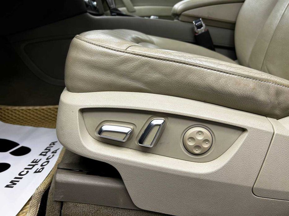 Audi Q7 2013 року