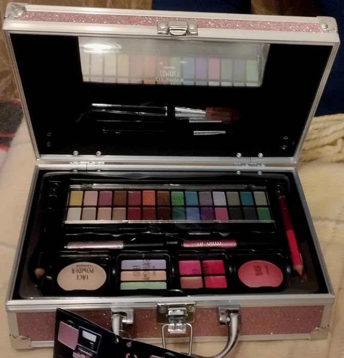 Caixa Maquilhagem Trefina