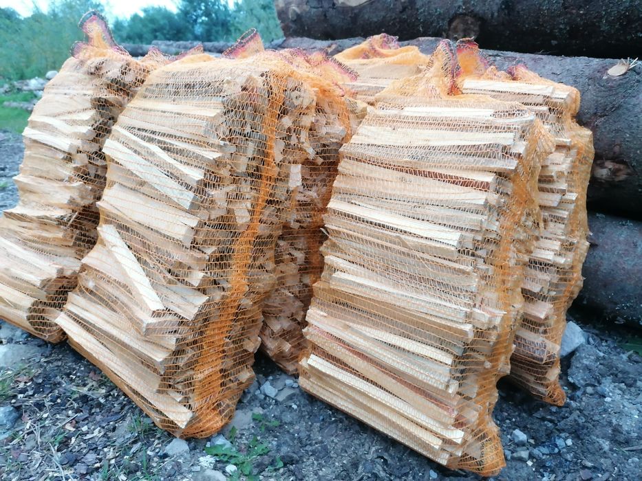 Drzewo na rozpałkę, drewno rozpałkowe