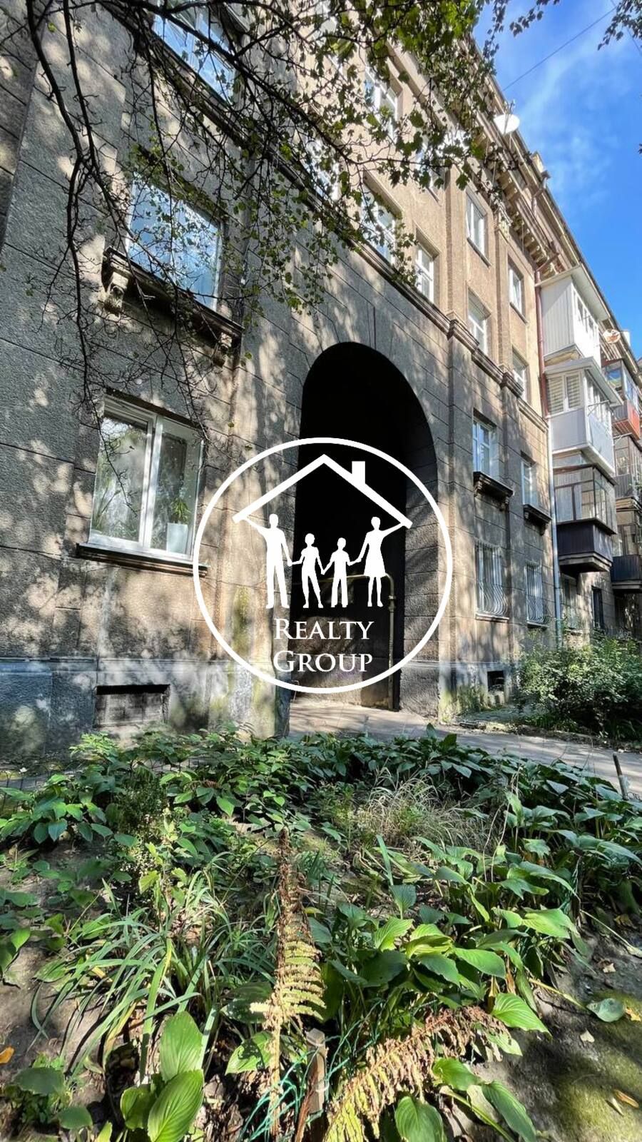 A12 Надійна 2-х кім квартира Сталінка в ближньому центрі