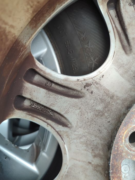 VW Touareg Koła Zimowe R17