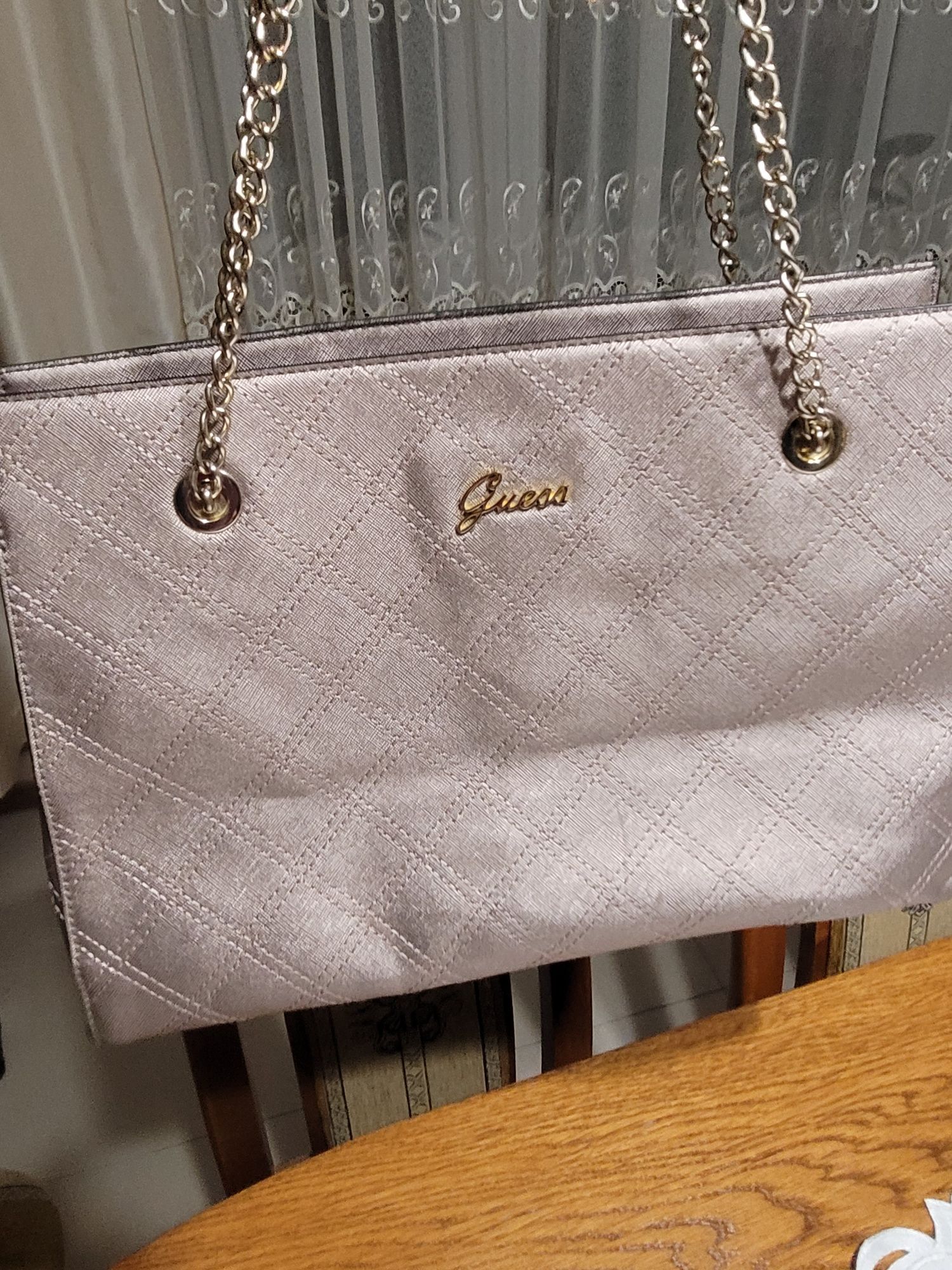 Torba daska GUESS